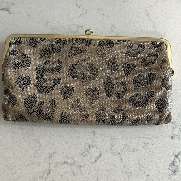 HOBO Lauren Cheetah Shimmer print - Picture 2 of 12